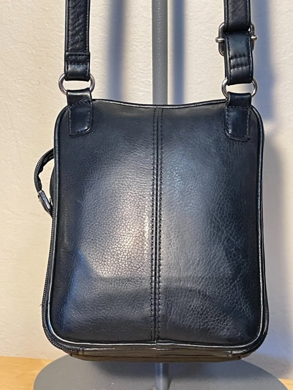Vintage Fossil Black Leather Crossbody Bag Organizer Wallet Purse Y2K